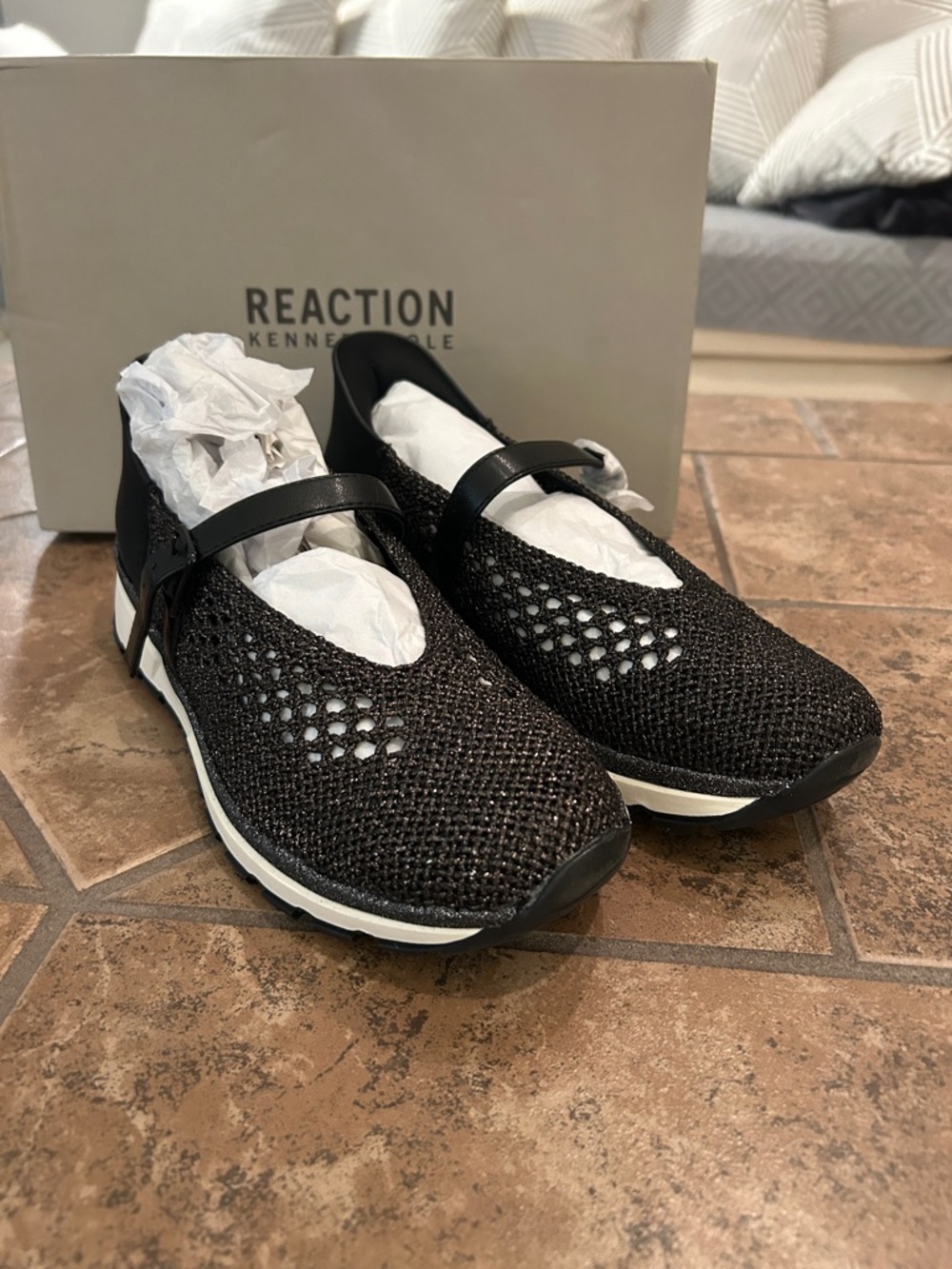 Never worn Kenneth Cole Reaction fancy sneakers.
